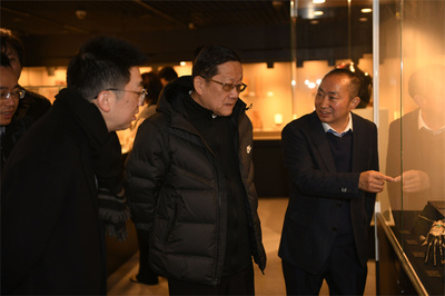 上海市开展工艺美术品设计专业“双高计划”省级绩效评价，助推职业教育内涵式发展